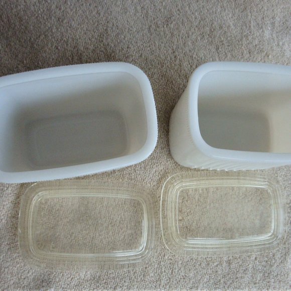 2 Vintage Anchor Hocking Milk Glass storage w/Lids - Picture 3 of 7